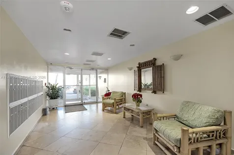 7620 Carlyle Avenue Miami Beach FL 33141