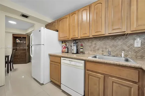 7620 Carlyle Avenue Miami Beach FL 33141