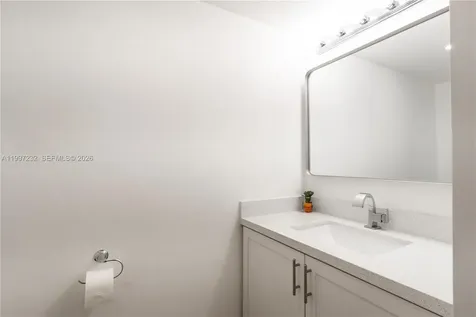 6724 SW 114th Place Miami FL 33173