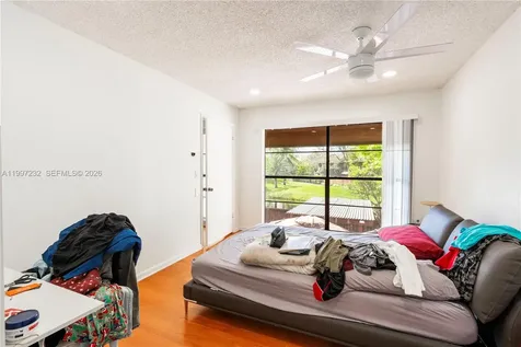 6724 SW 114th Place Miami FL 33173