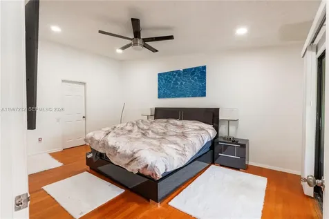 6724 SW 114th Place Miami FL 33173