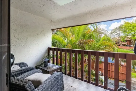 6724 SW 114th Place Miami FL 33173
