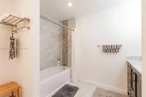 6724 SW 114th Place Miami FL 33173