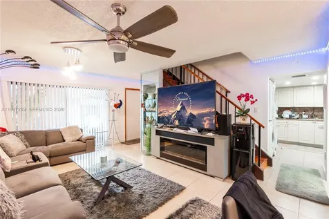 6724 SW 114th Place Miami FL 33173