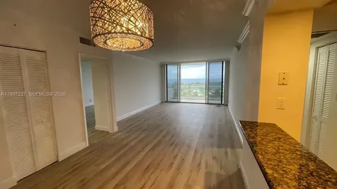 5600 Collins Avenue Miami Beach FL 33140