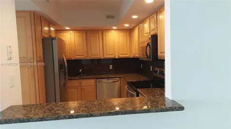 5600 Collins Avenue Miami Beach FL 33140
