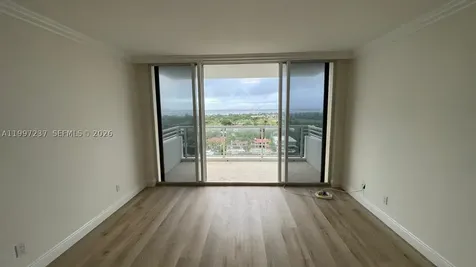 5600 Collins Avenue Miami Beach FL 33140
