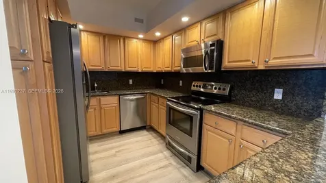 5600 Collins Avenue Miami Beach FL 33140