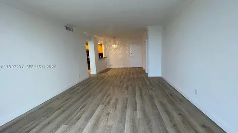 5600 Collins Avenue Miami Beach FL 33140