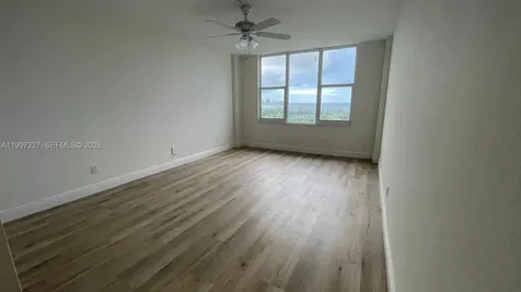 5600 Collins Avenue Miami Beach FL 33140