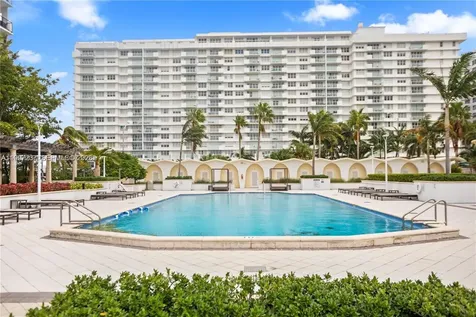 5600 Collins Avenue Miami Beach FL 33140