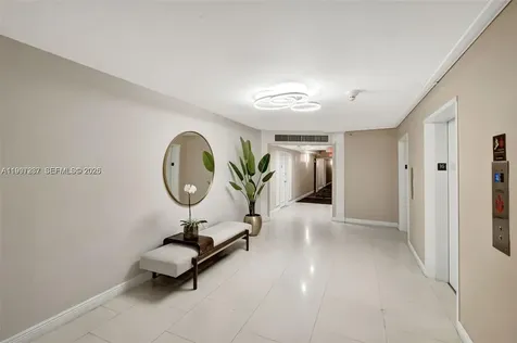 5600 Collins Avenue Miami Beach FL 33140