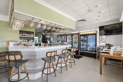 5600 Collins Avenue Miami Beach FL 33140