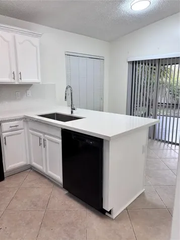 821 W Beckley Square Davie FL 33325