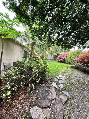 821 W Beckley Square Davie FL 33325