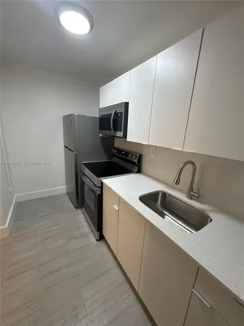 649 SW 7th Street Miami FL 33130