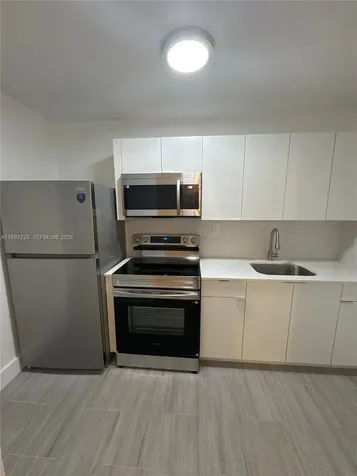 649 SW 7th Street Miami FL 33130