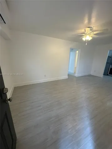 649 SW 7th Street Miami FL 33130