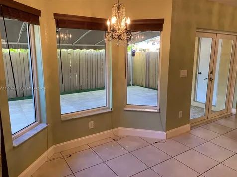 194 Maple Terrace Davie FL 33325