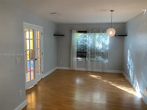 194 Maple Terrace Davie FL 33325