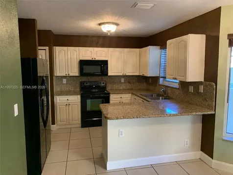 194 Maple Terrace Davie FL 33325