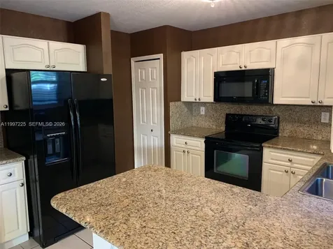 194 Maple Terrace Davie FL 33325