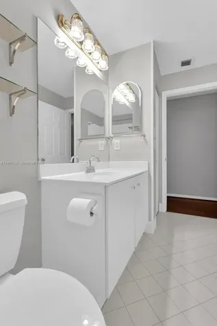 130 E Lee Road Delray Beach FL 33445