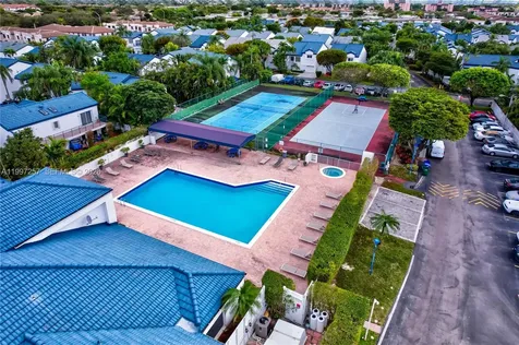 21300 San Simeon Way Miami FL 33179