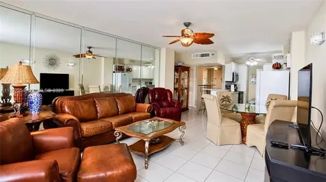 100 Lincoln Road Miami Beach FL 33139