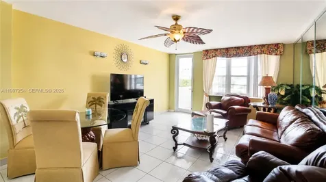 100 Lincoln Road Miami Beach FL 33139