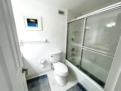 2899 Collins Avenue Miami Beach FL 33140