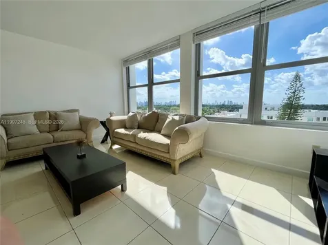 2899 Collins Avenue Miami Beach FL 33140