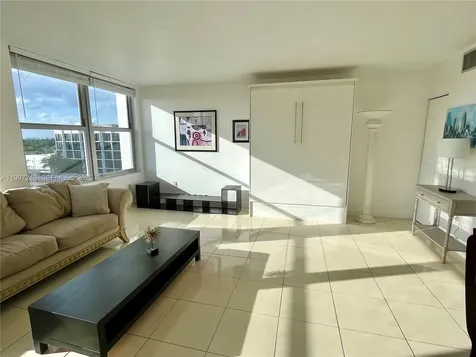 2899 Collins Avenue Miami Beach FL 33140