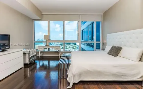 100 S Pointe Drive Miami Beach FL 33139