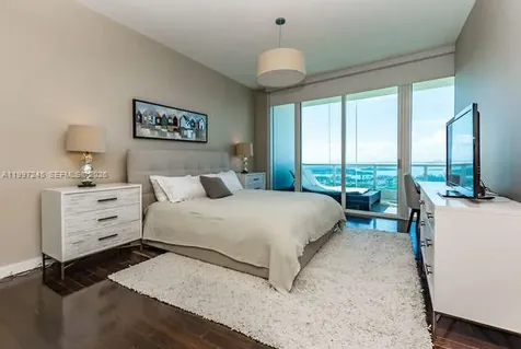 100 S Pointe Drive Miami Beach FL 33139