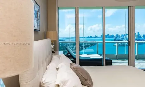 100 S Pointe Drive Miami Beach FL 33139