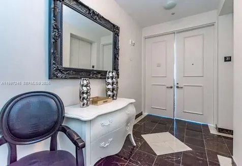 100 S Pointe Drive Miami Beach FL 33139