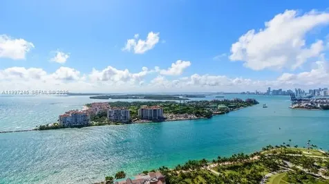 100 S Pointe Drive Miami Beach FL 33139