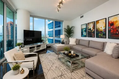 100 S Pointe Drive Miami Beach FL 33139