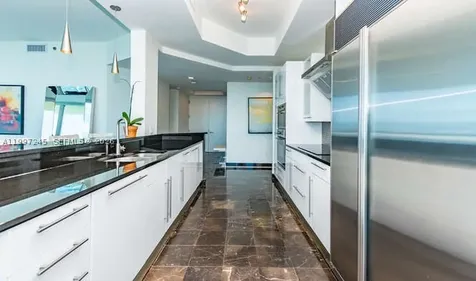 100 S Pointe Drive Miami Beach FL 33139