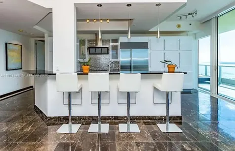 100 S Pointe Drive Miami Beach FL 33139