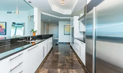 100 S Pointe Drive Miami Beach FL 33139
