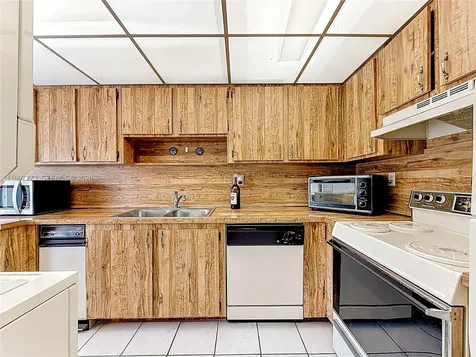 5700 SW 127th Avenue Miami FL 33183