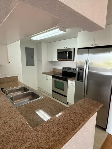 36 NW 6th Avenue Miami FL 33128