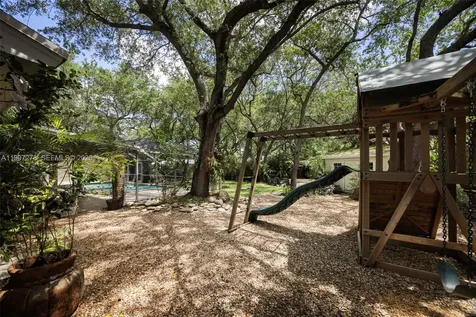 16167 SW 74th Place Palmetto Bay FL 33157