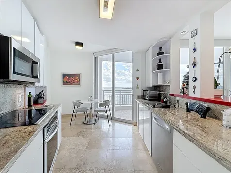 808 Brickell Key Drive Miami FL 33131
