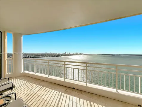 808 Brickell Key Drive Miami FL 33131