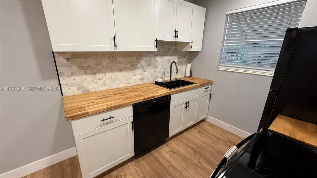 1035 SW 30th Street Fort Lauderdale FL 33315
