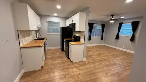 1035 SW 30th Street Fort Lauderdale FL 33315