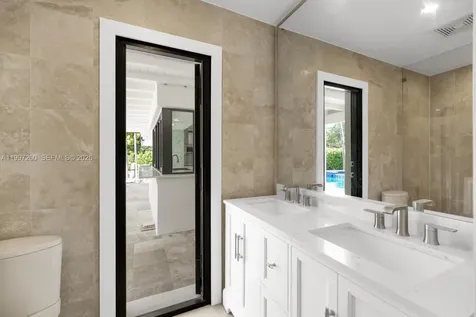 7864 SW 179th Terrace Palmetto Bay FL 33157